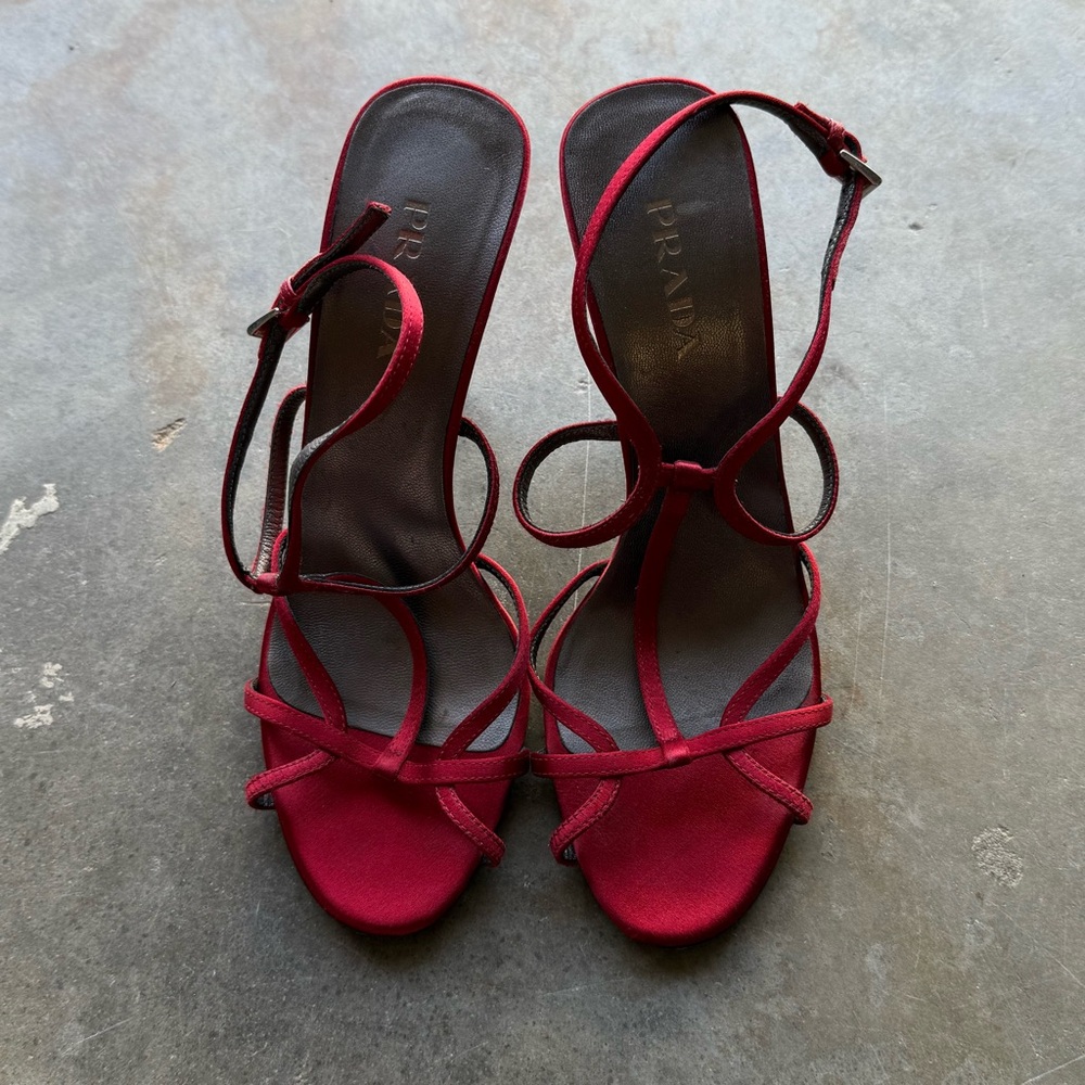 Prada Women's High-Heels - Red